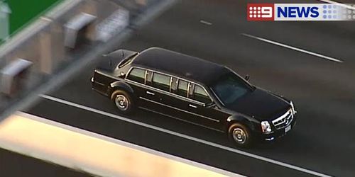 Barack Obama's motorcade travels on the Western Freeway in Brisbane, as he arrives for the G20. (9NEWS)