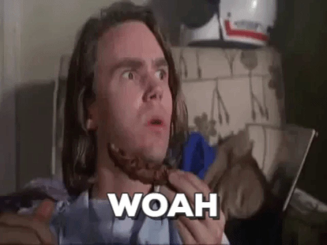 Intensifies мем. Bizarre gif. Злой гиф. How bizarre лысый. Страшные психоделические гифки.