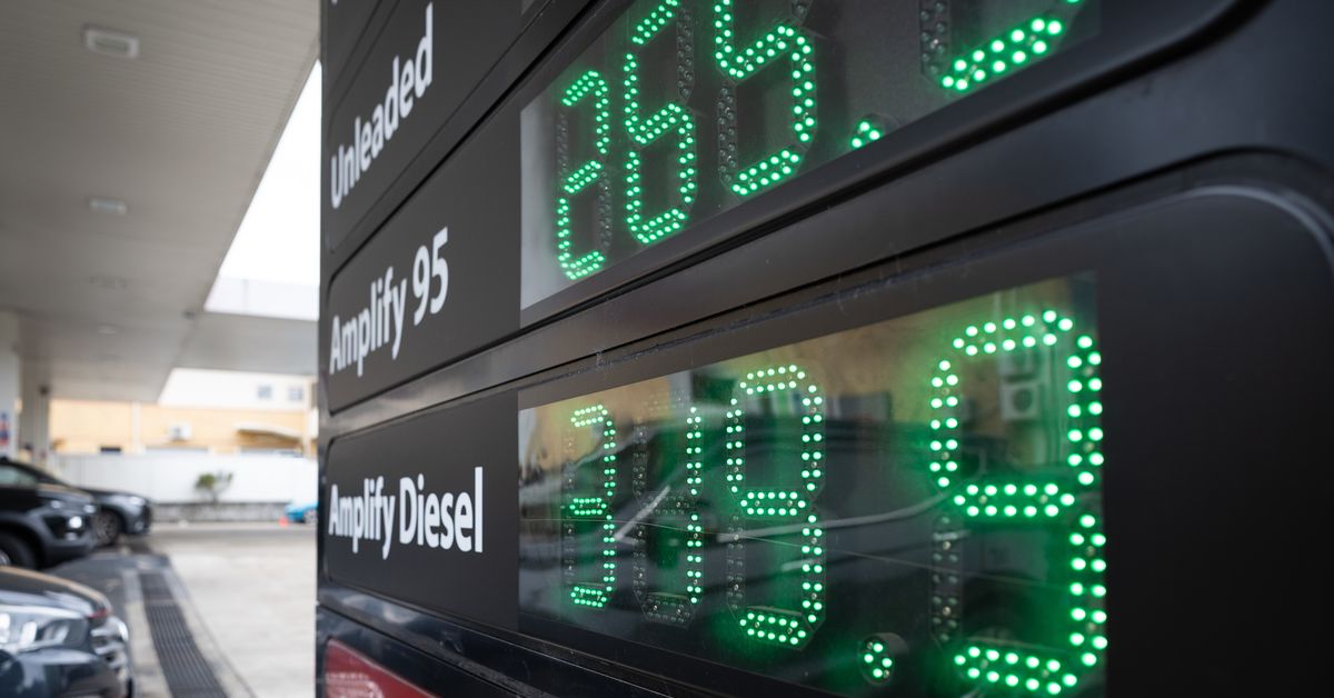 More than 93 servos fined in state-wide price-gouging blitz