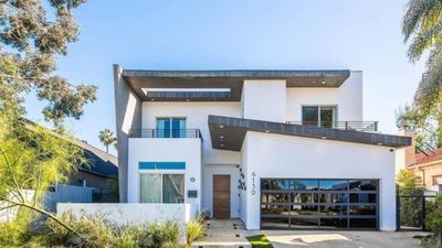 Kendall Jenner and Ben Simmons rent modern LA home in West Hollywood