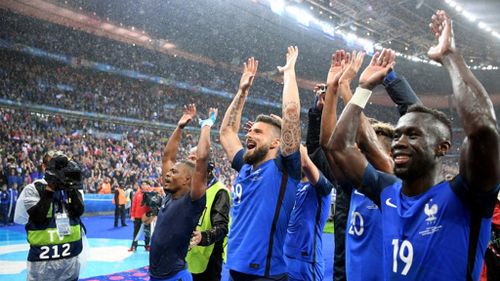 France celebrates. (Twitter / @UEFAEURO)