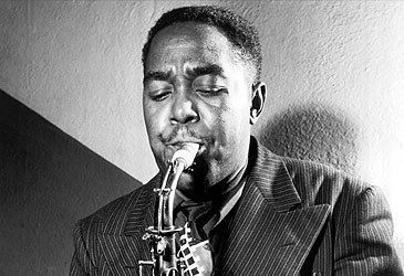Charlie Parker is credited with popularising which jazz genre?
