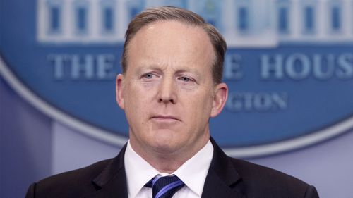 Sean Spicer attempts to stamp out leaking by performing 'phone checks'