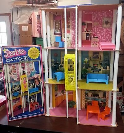 Barbie Townhouse with lift