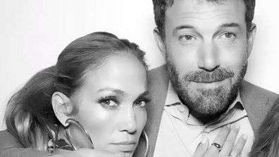 Jennifer Lopez, Ben Affleck and Leah Remini posed in a photo at a birthday party.