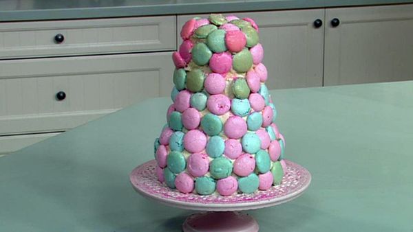 Macaroon tower