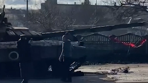 Dramatic footage shows Ukrainian man trying to stop Russian tank with his body