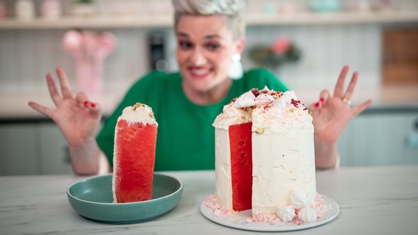 Jane de Graaff shows us how to make a stunning watermelon cake 