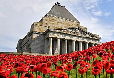 Which ancient building inspired the design of Melbourne's Shrine of Remembrance?