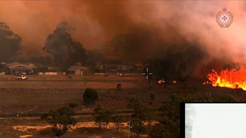 The town of ﻿Wallangarra, on the NSW-Queensland border, where residents were told earlier in the day to seek shelter, has been saved.