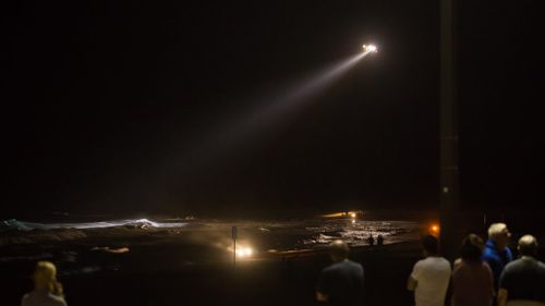 Search for missing teen at Sydney beach