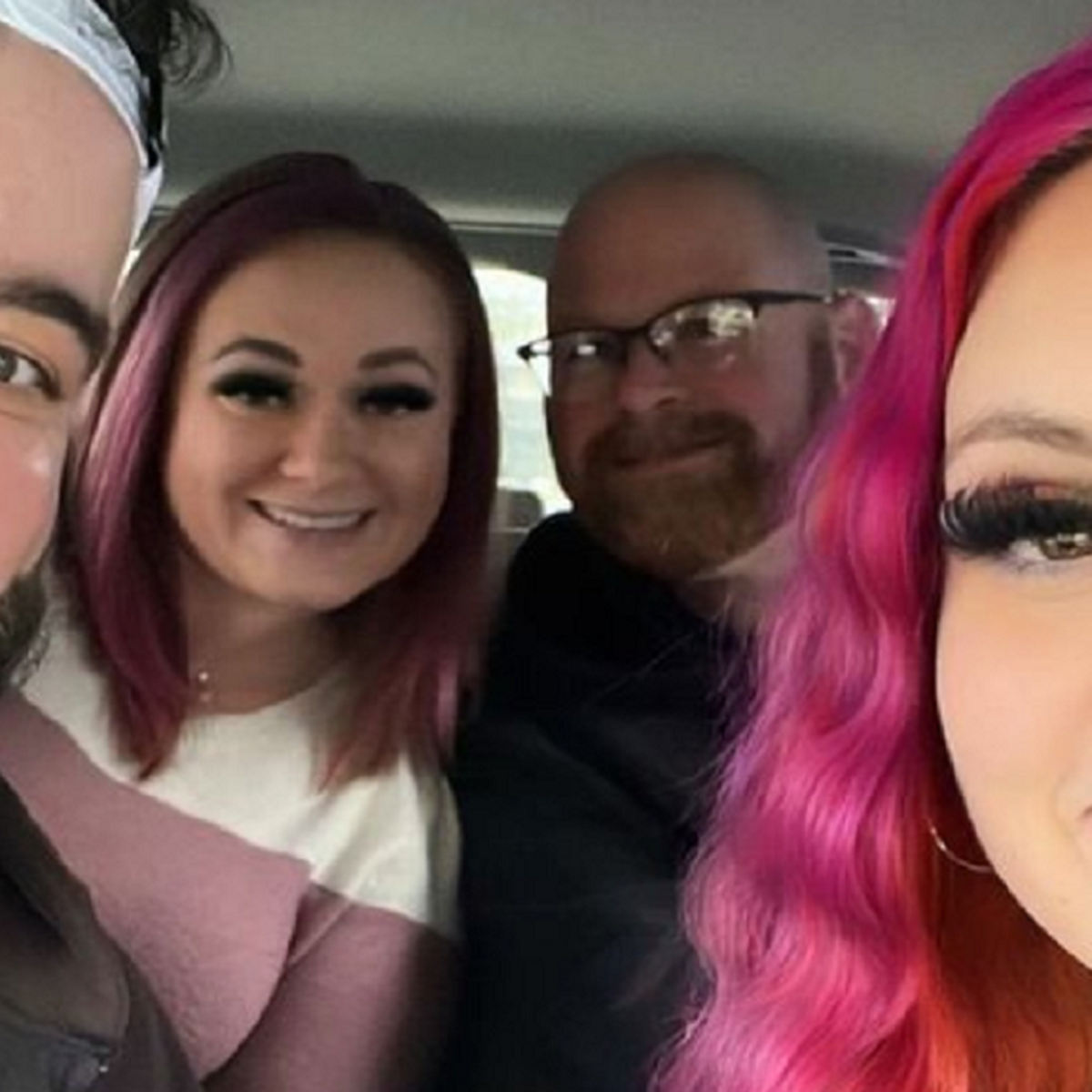 2 Couples Divorced to Become a Polyamorous Foursome