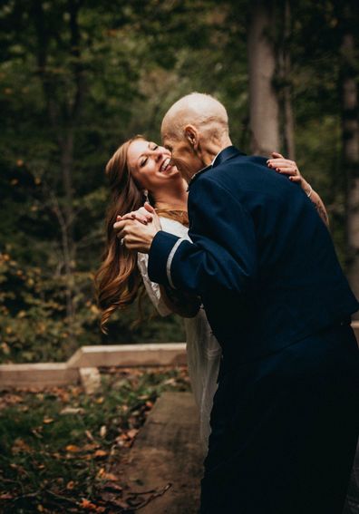 Bride has photoshoot with terminally ill father before wedding.