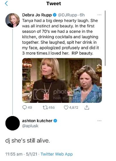 That '70s Show, Ashton Kutcher, tweets, co-stars Topher Grace, Debra Jo Rupp, Tanya Roberts, death