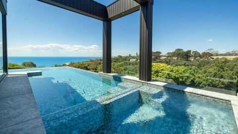 Auctions property Australia real estate market mansions Sydney Melbourne Noosa