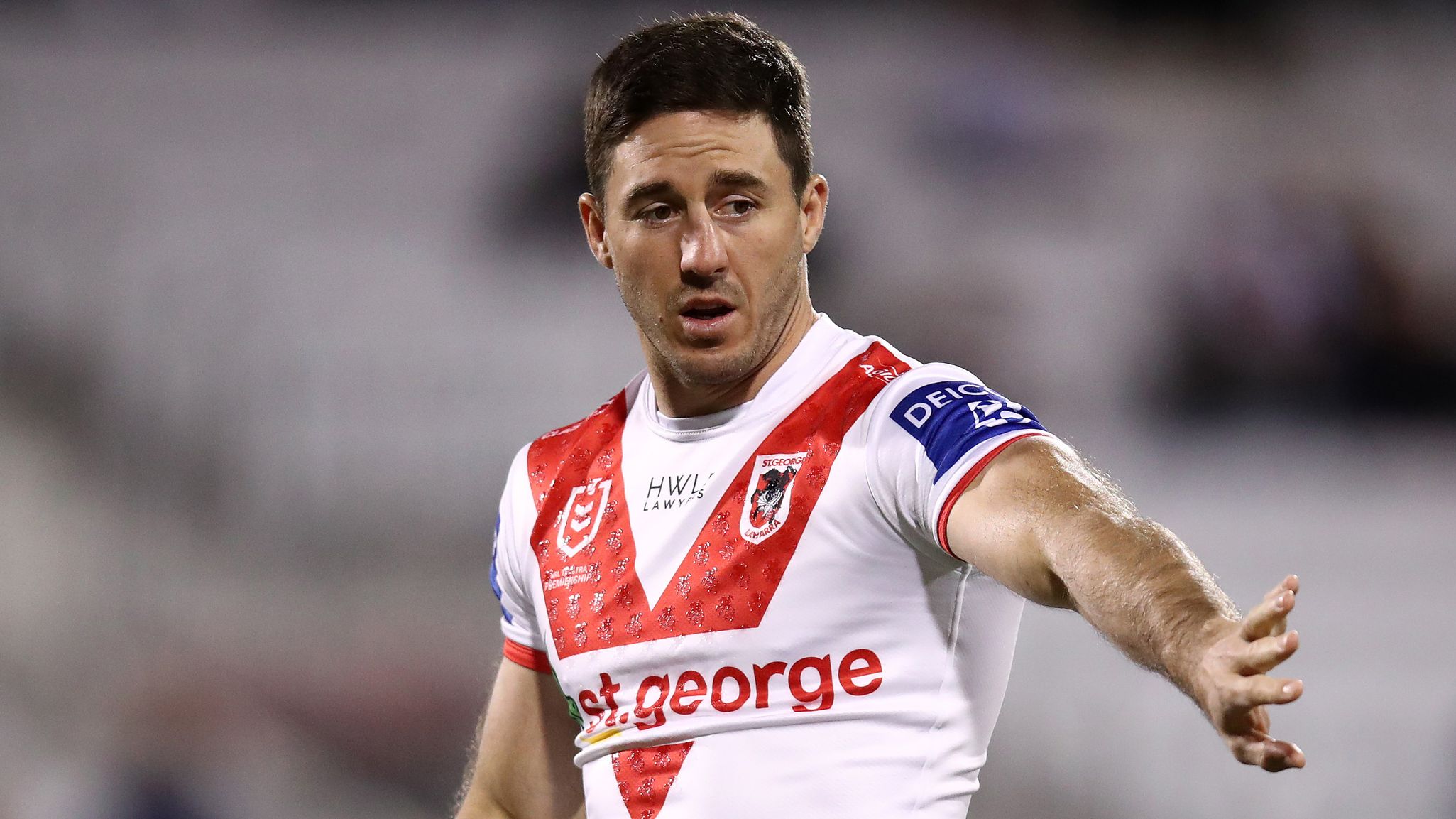 WOLLONGONG, AUSTRALIA - JUNE 23:  Ben Hunt of the Dragons warms up before the round 17 NRL match between St George Illawarra Dragons and New Zealand Warriors at WIN Stadium on June 23, 2023 in Wollongong, Australia. (Photo by Jason McCawley/Getty Images)
