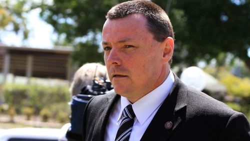 Detective Inspector Damien Hansen allegedly asked for police criticisms to be removed from an investigator's report for the ongoing Whiskey Au Go Go inquest. 