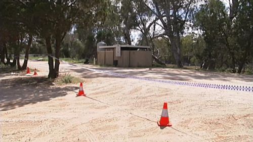 Man's body found in toilet block in north west Victoria following anonymous tip-off