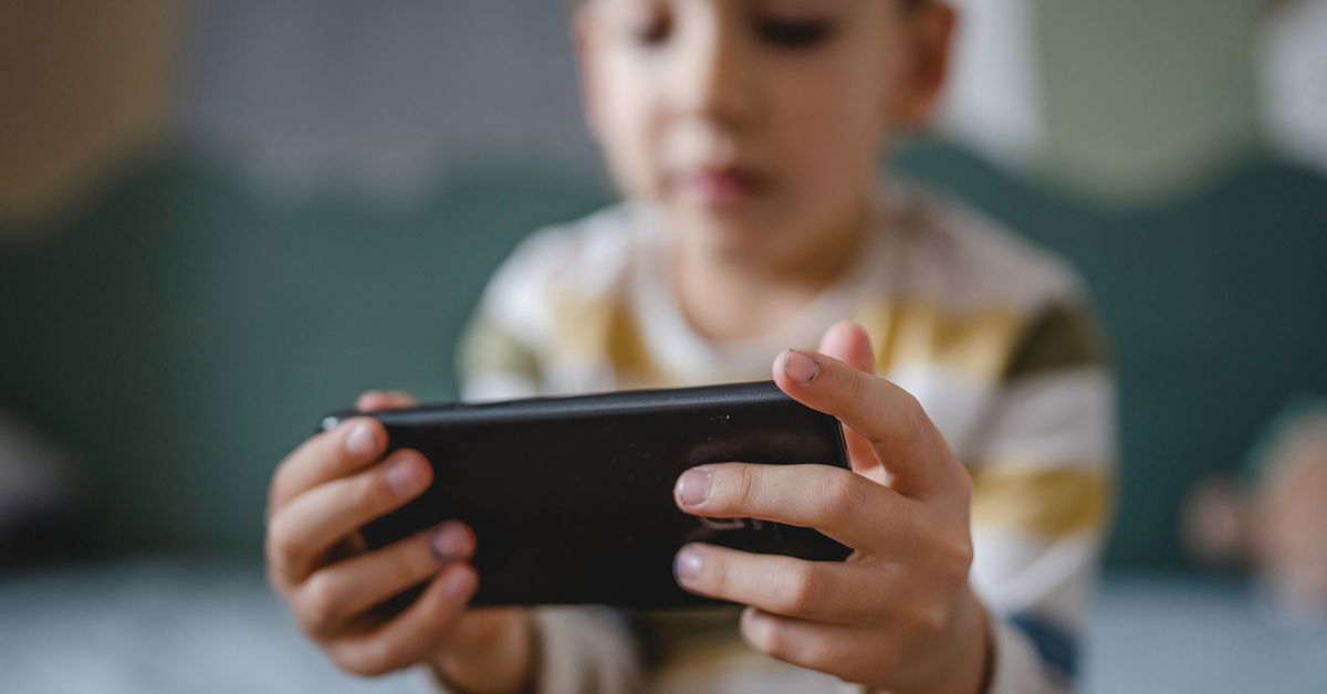 Australian state considers social media ban for children