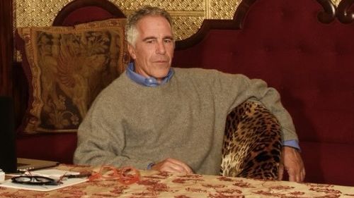 Jeffrey Epstein, 2015'te bir hikaye için fotoğraflandı, ancak bu sürecin tehditler ve zorlamalarla dolu olduğunu şimdi açıkladı.