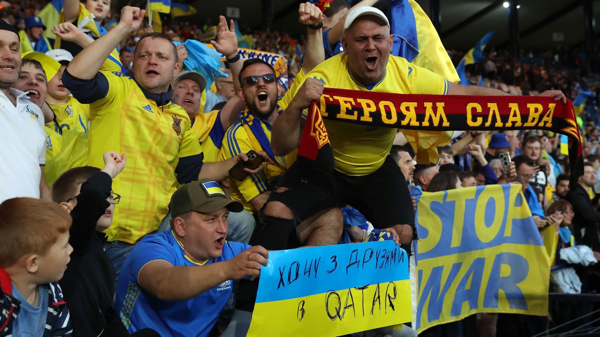 Scotland fans applaud Ukraine national anthem, gracious in defeat in do-or-die World Cup clash