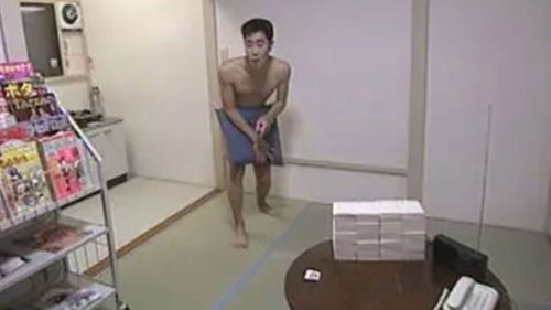 Nasubi'nin sahip olduğu tek eşyalar, yarışmalarla kazandıklarıydı.