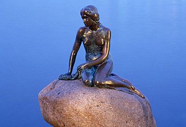Who created Copenhagen's The Little Mermaid sculpture?