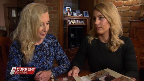 Reporter Laura Turner (right) with her mother Marie. (A Current Affair)