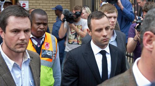 Pistorius 'faking tears to dodge questions'