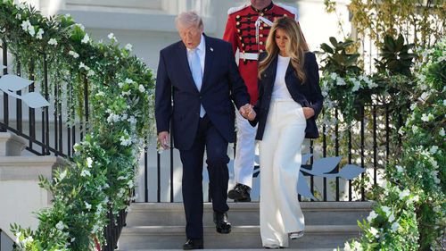 Il modo in cui Donald Trump scendeva le scale della Casa Bianca è stato citato da Jamie Raskin come prova del suo declino.