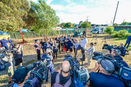 Detective Inspector Greg Hutchins speaks to the media during a press conference at the site of a factory in Plympton, Adelaide. (AAP)