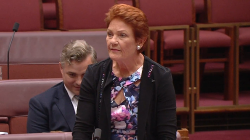 La leader di una nazione Pauline Hanson è uscita precipitosamente dal parlamento oggi dopo essere stata censurata per aver detto che non ce n'erano 