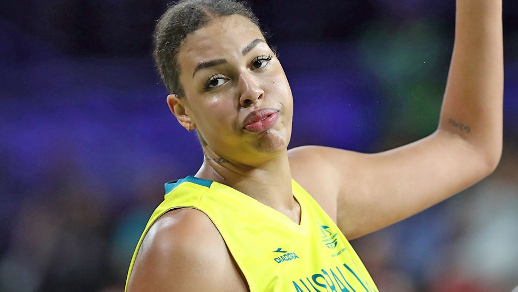 Elizabeth Cambage during the Women&#x27;s Gold Medal Game at the Commonwealth Games