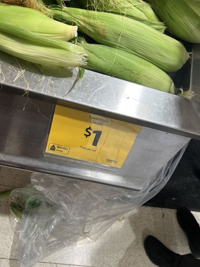 budget hack supermarket rubbish bags for corn husks to save money