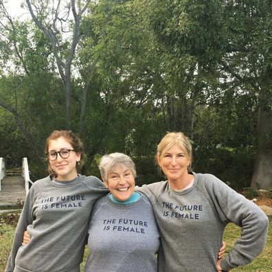 Helen Reddy, daughter Traci Donat, granddaughter Lily