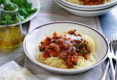 Spaghetti bolognaise with red lentils