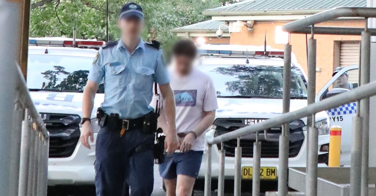 Sydney teacher charged after allegedly grooming 14-year-old girl