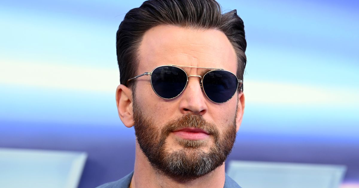 Chris Evans blasts critics of Lightyear's gay kiss - 9Celebrity