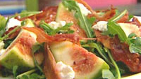Goat cheese, fig and prosciutto salad