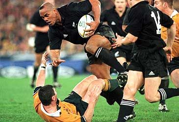 In which position did Jonah Lomu play most of his senior games of rugby union?