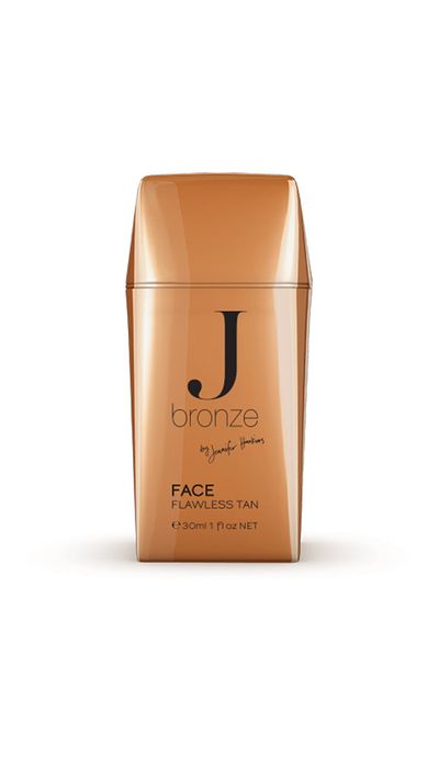 <p>Because it's designed for the face, this tanning cream is ideal for extra-attention areas such as heels, and provides the extra moisture required for even coverage.</p>