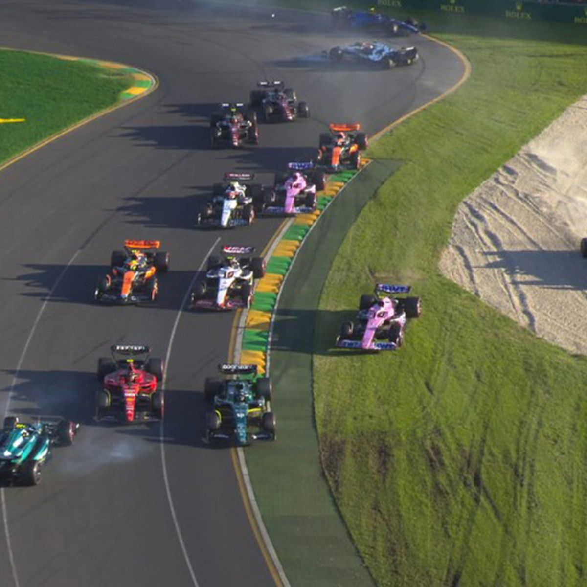 Verstappen wins crazy Australian GP after three red flags 