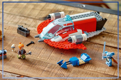 9PR: Lego Star Wars ﻿The Crimson Firehawk Buildable Toy Set