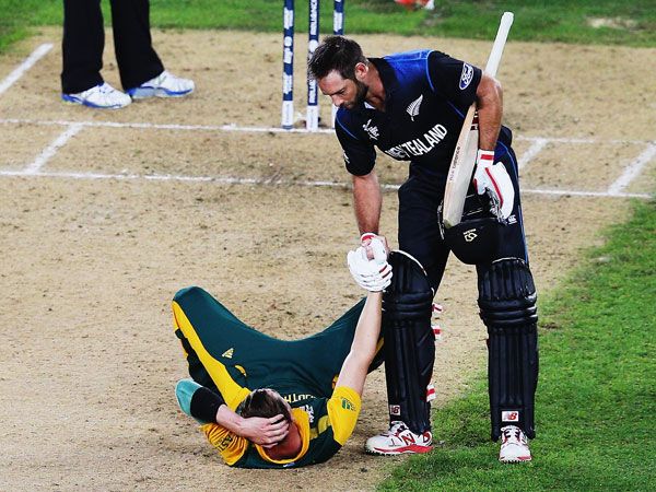 NZ hero Elliott lauded for sportsmanship