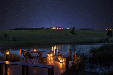 Spicers Peak Lodge Dam to Lodge at Night