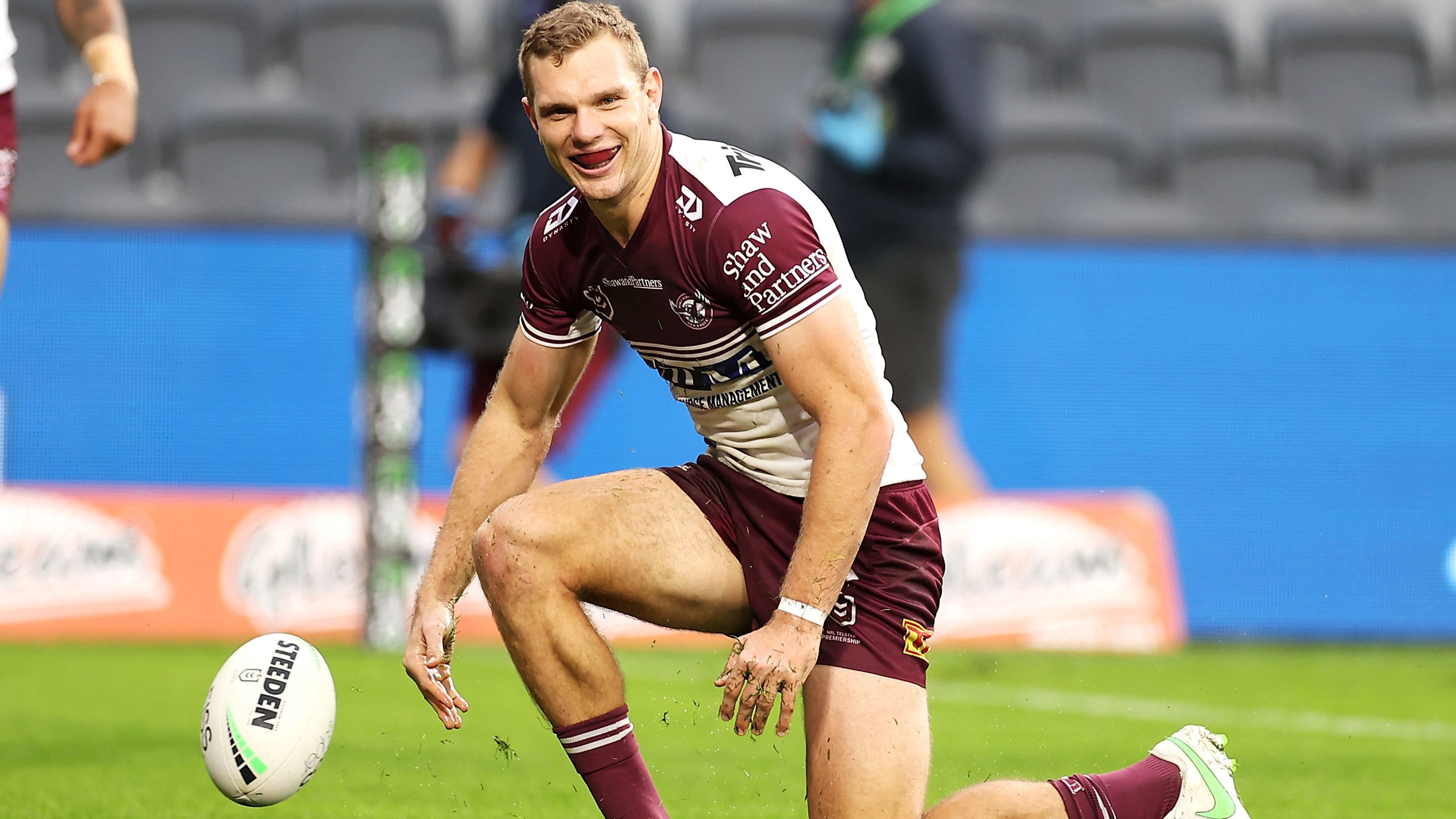 Trbojevic masterclass leads Manly to emphatic win over Cronulla Sharks as tempers flare