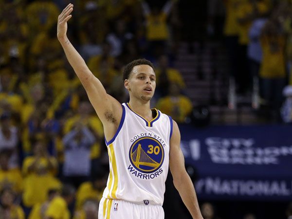 Curry reigns supreme as Delly keeps scrapping