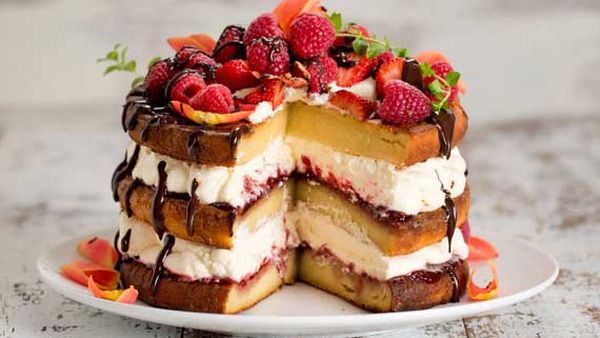 Carolyn Hartz's sugar-free vanilla layer cake