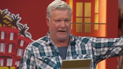 'Best you go home': Scott Cam's brutal response to teams threatening to quit the show