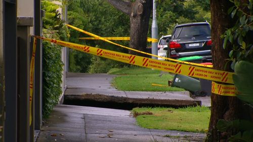 A street and footpath were closed. (9NEWS)